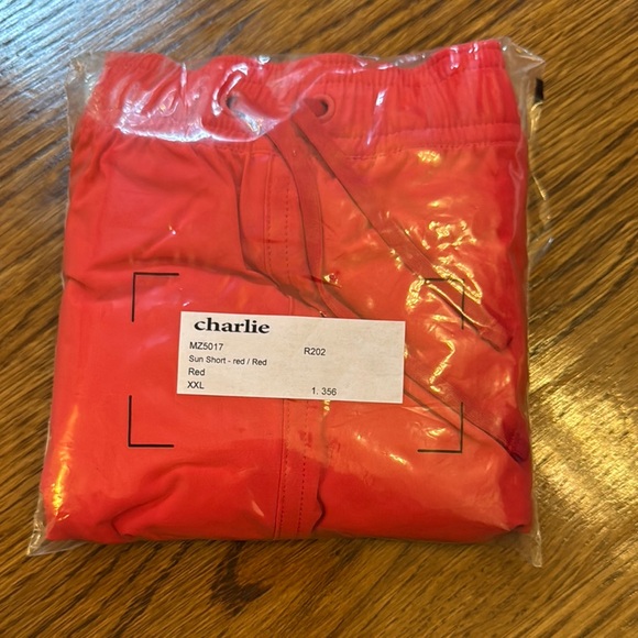Charlie Red Sun Shorts XXL NWT